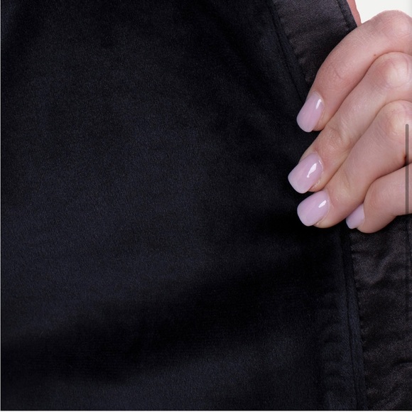 NWOT KJUS Women's Raylyn Warm Shirt Black Wool Size Medium - Picture 8 of 13